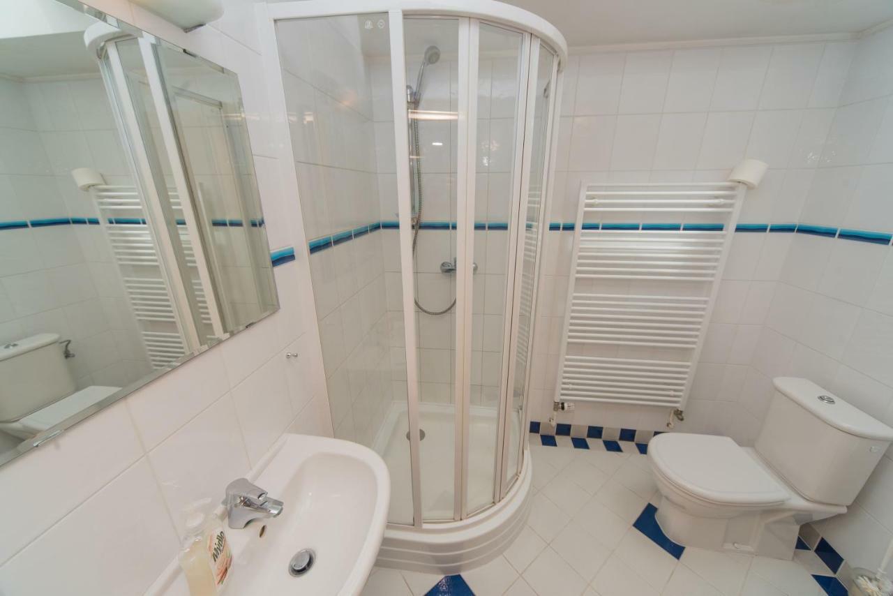 Pension U Kostela Cesky Brod Buitenkant foto